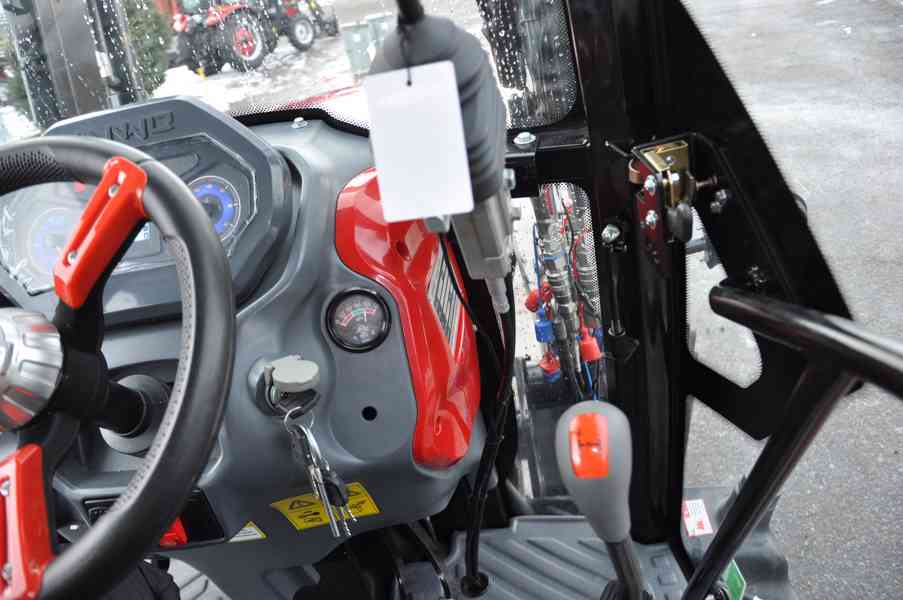 Traktor HANWO HWE 504C. Traktor 50 koni 37kW. - foto 3