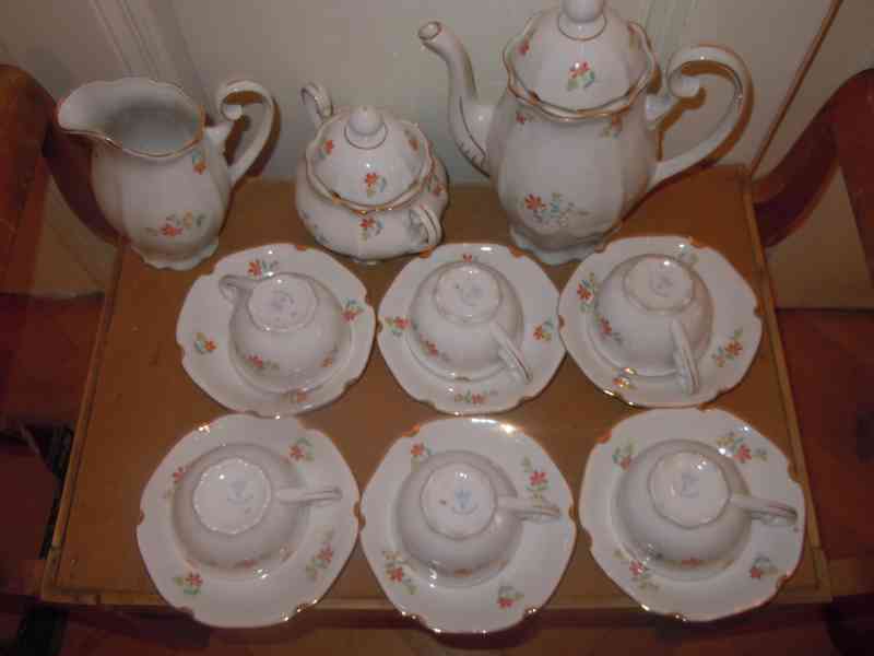 Starožitný porcelánový čajový servis z Dubí - foto 4
