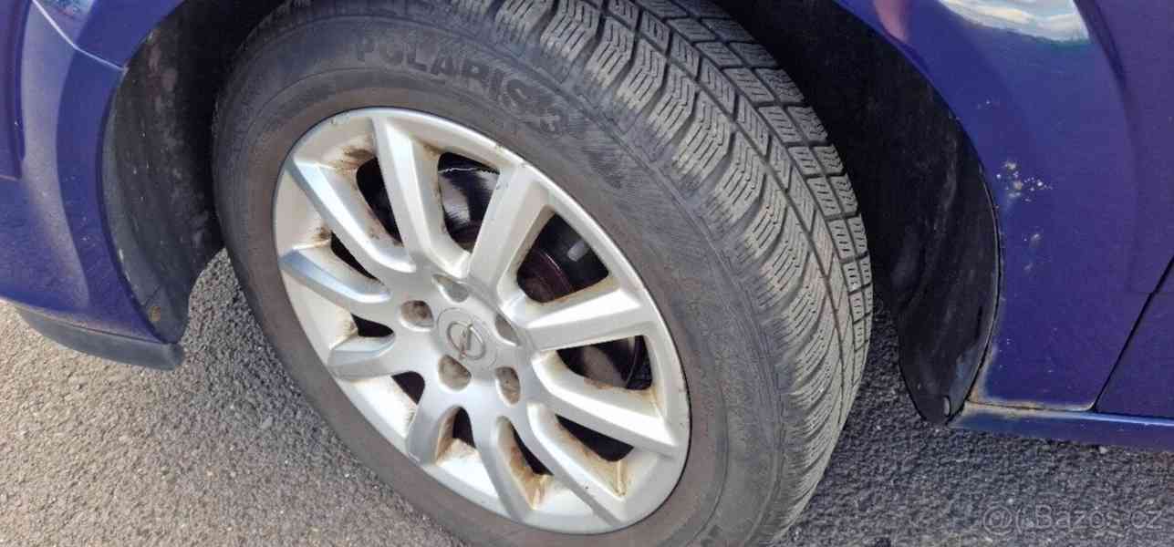 Opel Astra 1,6   i 16V - foto 4