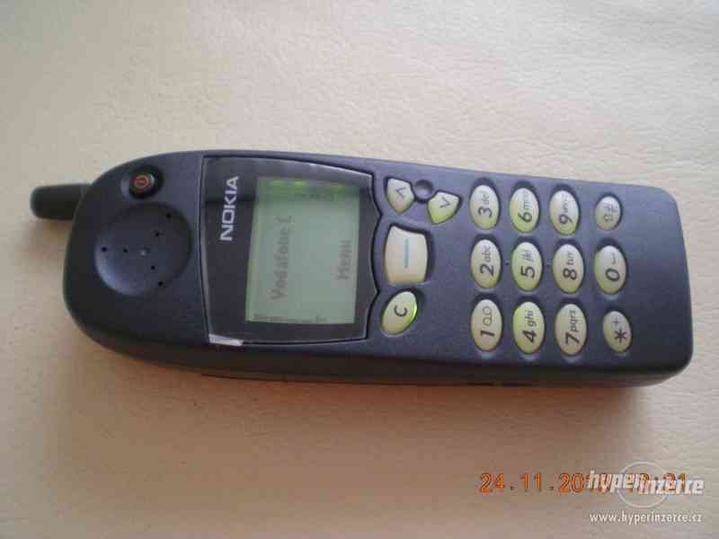 Nokia 5110 z r.1998 - plně funkční telefony - foto 3