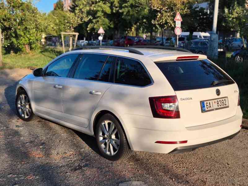 Škoda Octavia 2,0 III DSG - foto 6