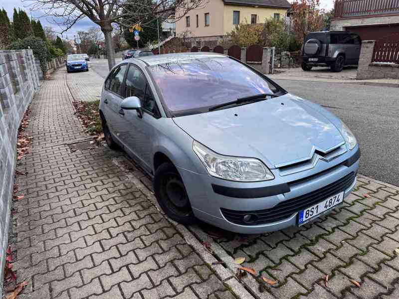 Citroën C4 1.6I 16V - foto 1