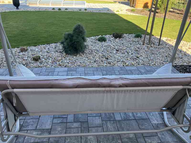 Zahradní houpačka - foto 3