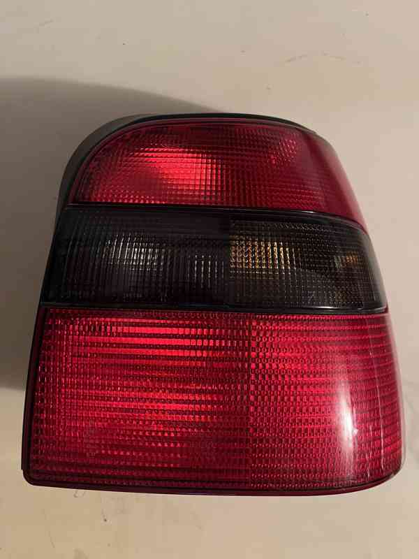Zadní světla na ŠKODA FELICIA - foto 6