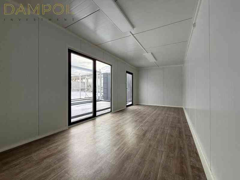 Kontejner 700 × 300 cm — něco, co stojí za to vidět zblízka  - foto 4