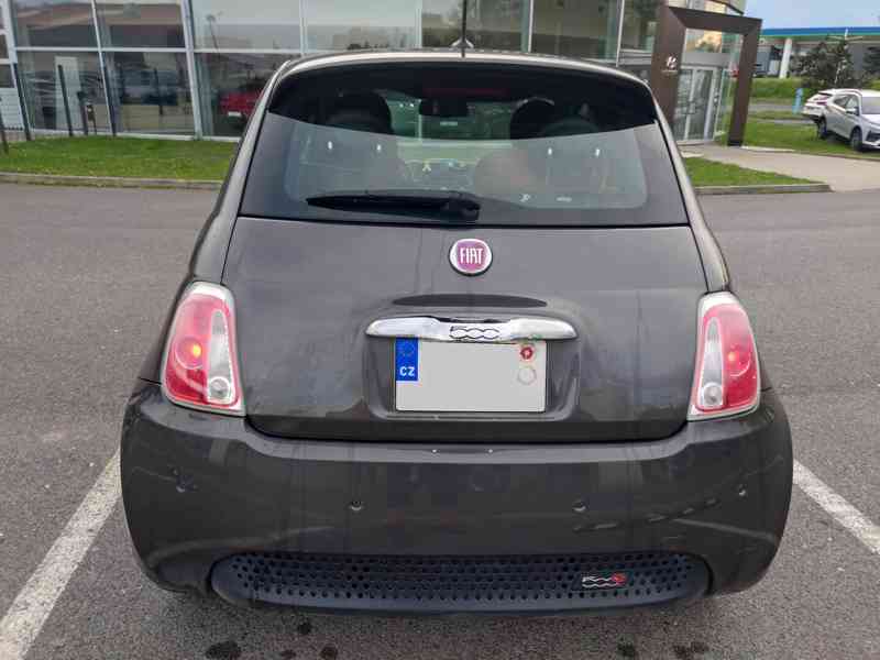 Prodám elektrický Fiat 500e - foto 8