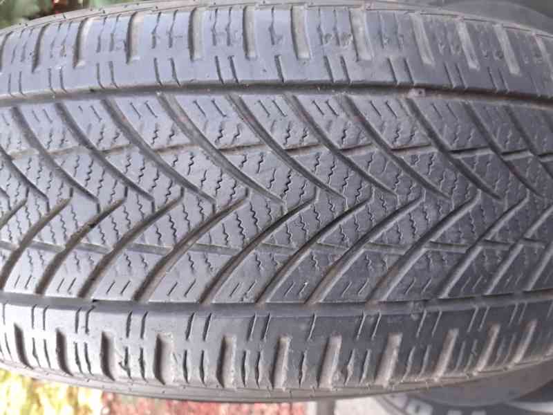 Pneu 195/65 R15 celoroční - foto 3