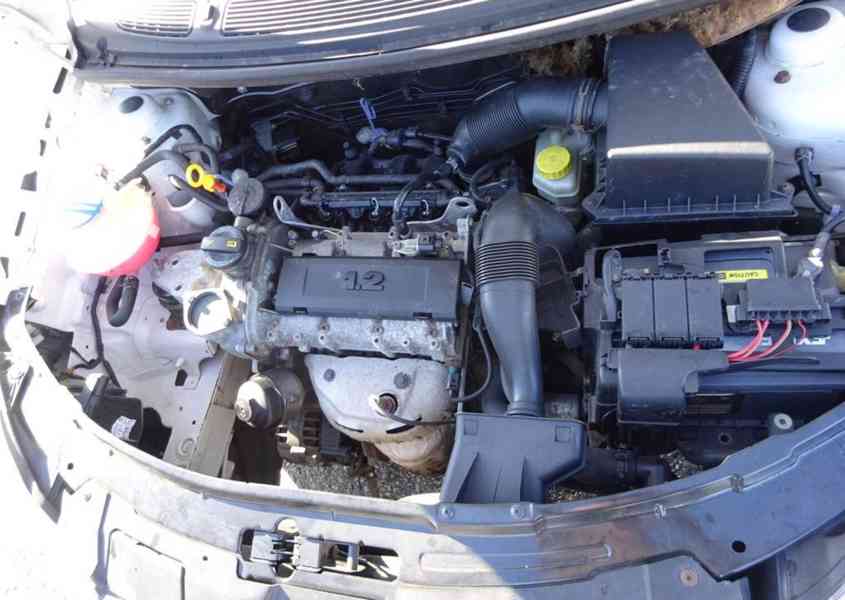 Škoda Fabia 1.2i Combi r.v.2008 (51 kw) Koupeno v ČR - foto 15