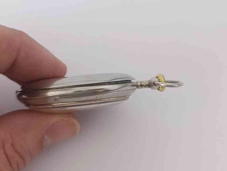 Kapesní německé hodinky JUNGHANS eroticky motiv - foto 16