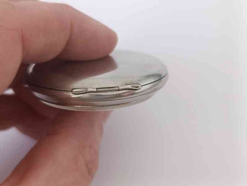 Kapesní německé hodinky JUNGHANS eroticky motiv - foto 14