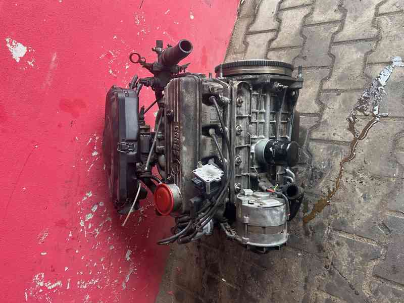 Motor 1,3 Škoda Felicia 781.136B kompletní motor - foto 1