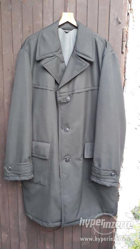 Retro starý kabát Otavan Třeboň, na postavu 190cm. - foto 1