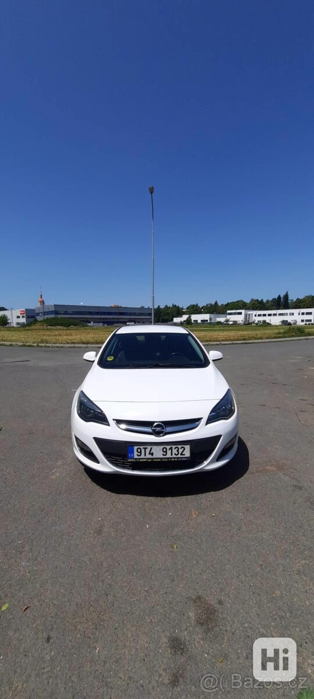 Opel Astra CDTi	 - foto 1