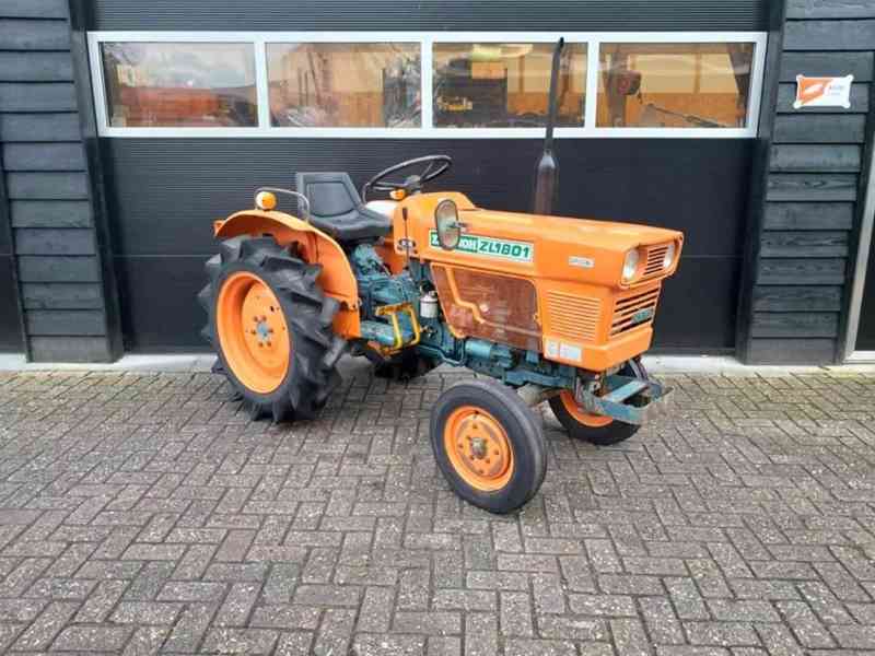 Traktor Kubota L 1801 - foto 1