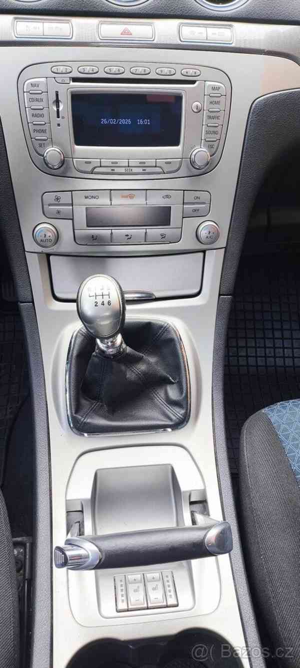 Ford Galaxy 2,0 tdc 103kw rv.09, 7.mist, 6st.m - foto 13