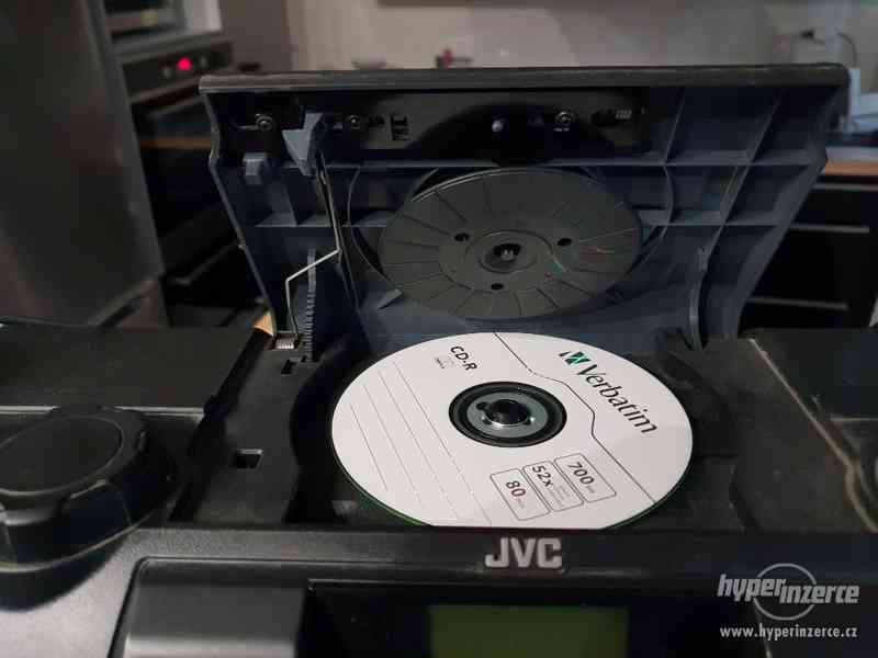 Multifunkční cd přehrávač JVC RV – NB52 - foto 6