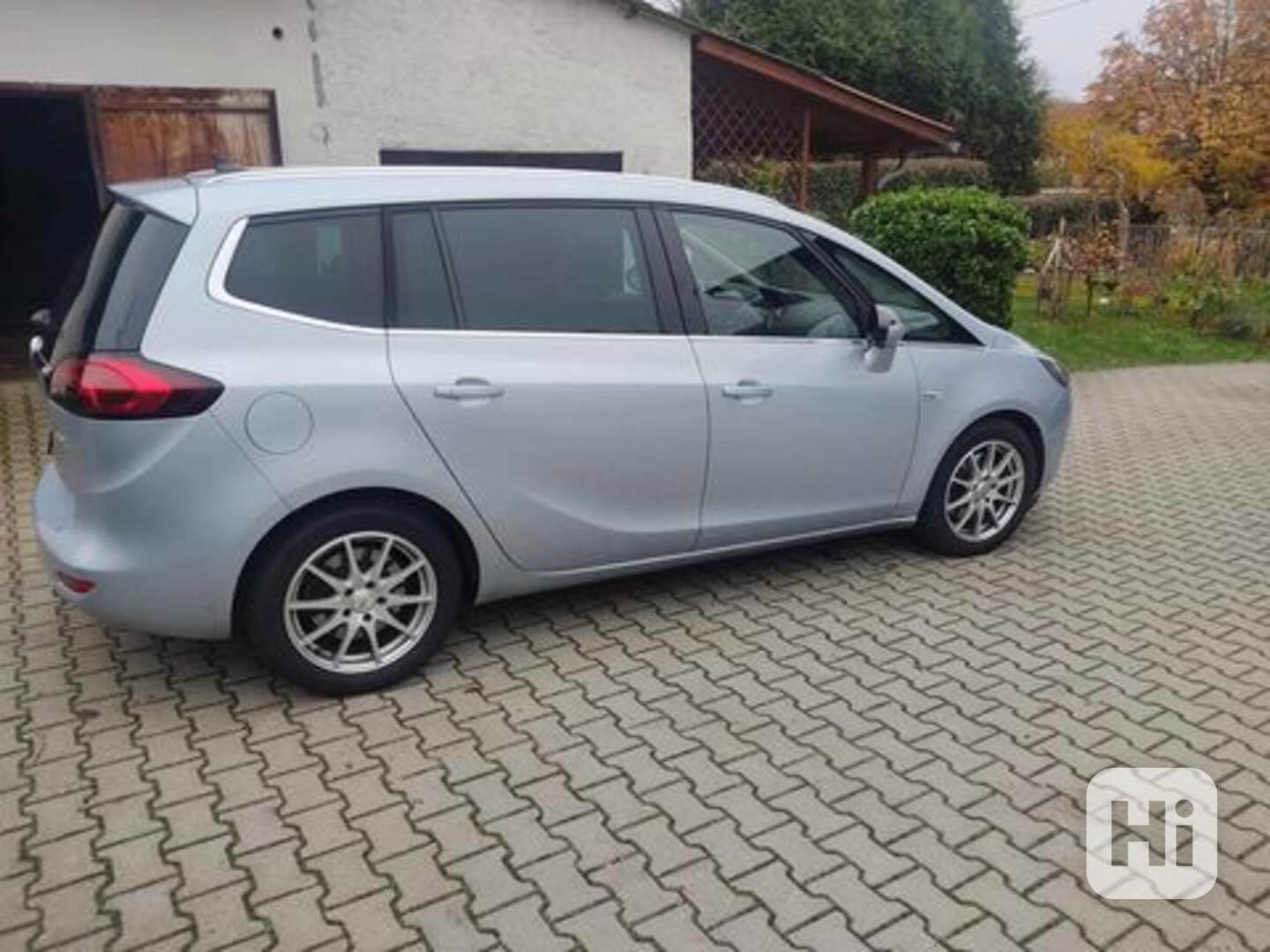 opel zafira tourer - foto 1