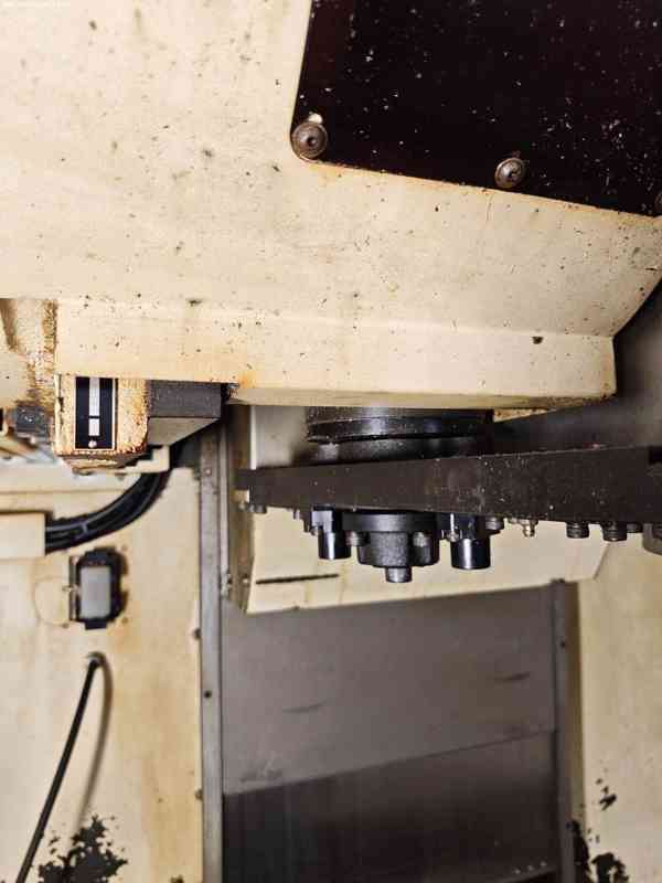 CNC obráběcí centrum MIKRON VCE 1000X PRO - foto 6