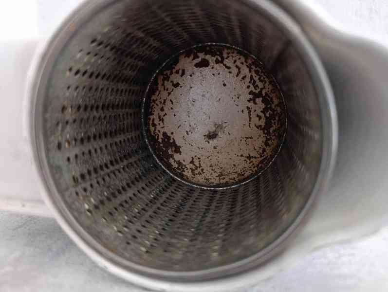 Velmi starý krásný zdobený mlýnek na strouhanku JUGENDSTIL - foto 3