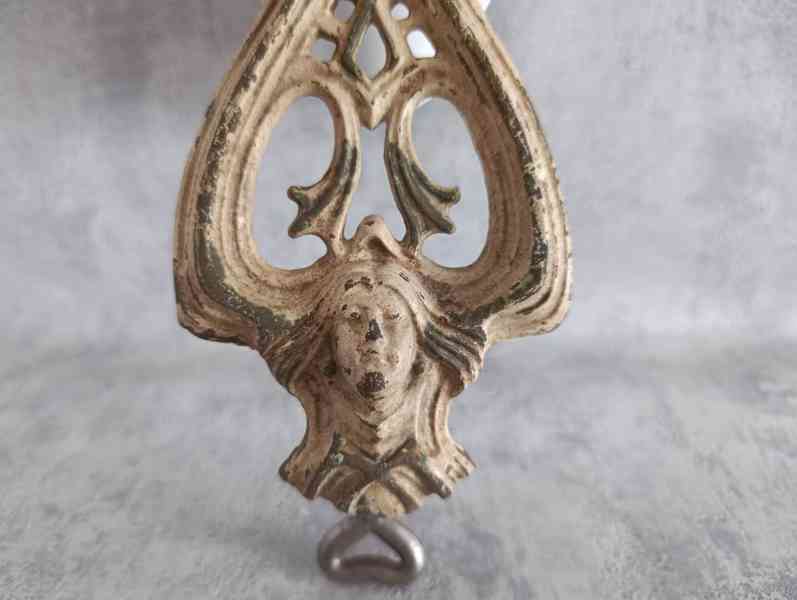 Velmi starý krásný zdobený mlýnek na strouhanku JUGENDSTIL - foto 12