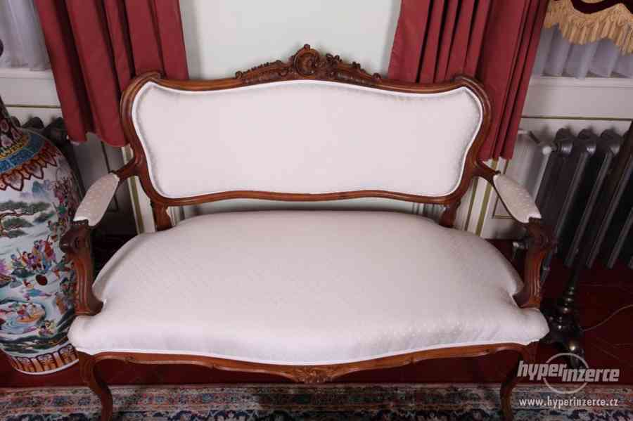 Rokoková sofa Ludvík XV. Dub - foto 2