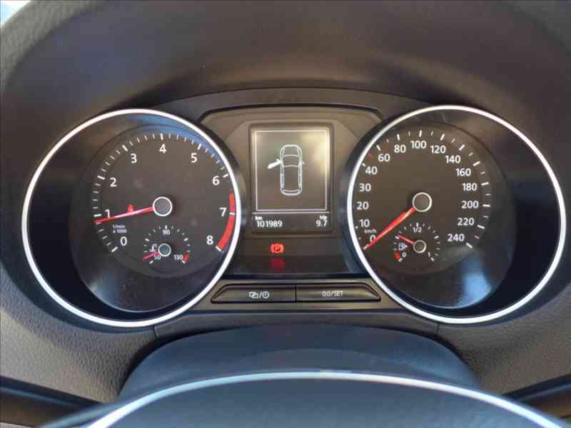 Volkswagen Polo 1,0 MPI HIGHLINE, 1.MAJITEL - foto 12