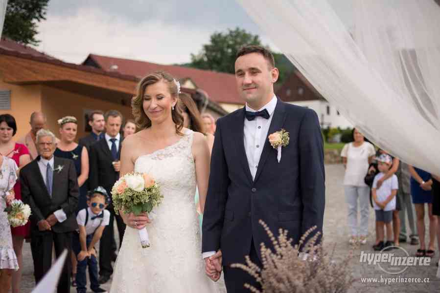 Svatební fotograf Jan Liška - svatební sezóna 2021 - foto 22