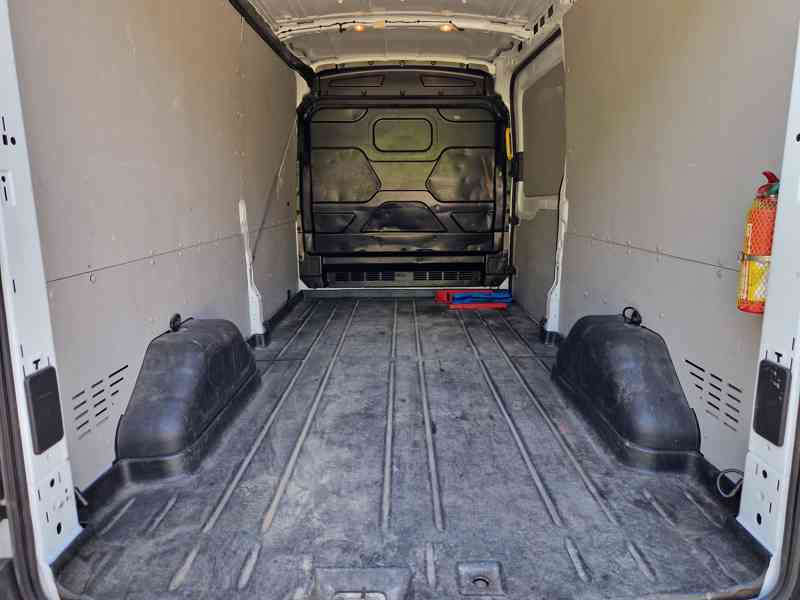 FORD TRANZIT, 04/2019, SERVISOVÁNO, STK DO 07/2028 - foto 13