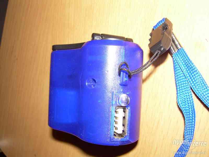 Dynamo nabíječka + univerzální kabel - foto 1