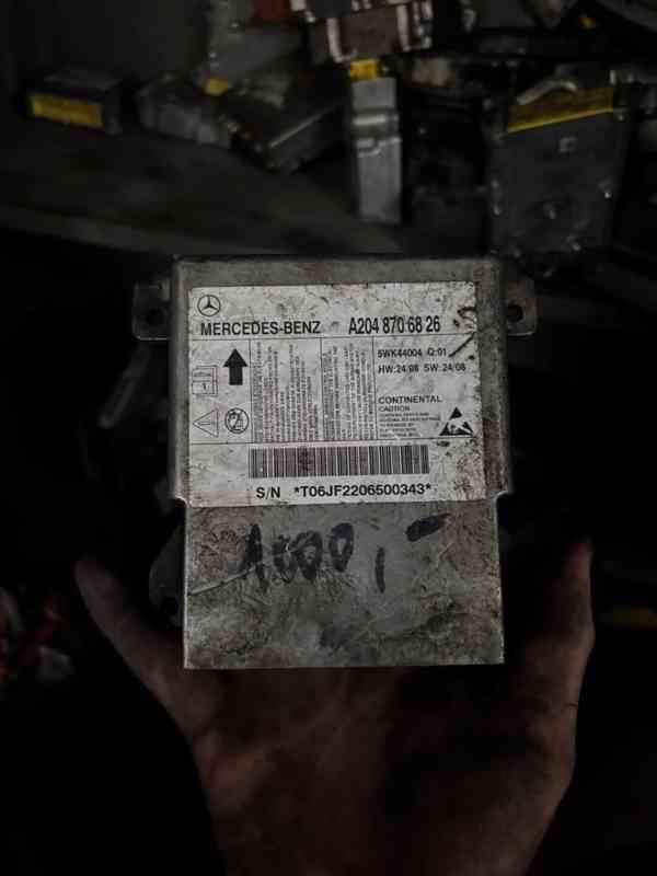 MERCEDES MODULY W221/GL-ML164/W212/W251 INFO V TEXTU - foto 68