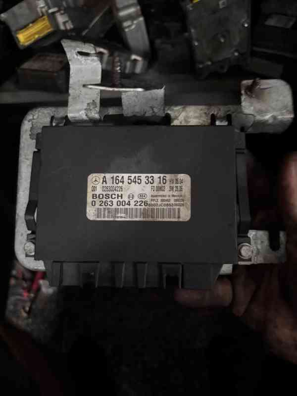 MERCEDES MODULY W221/GL-ML164/W212/W251 INFO V TEXTU - foto 17