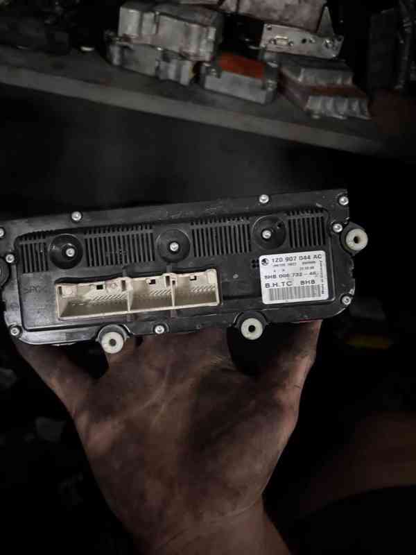 MERCEDES MODULY W221/GL-ML164/W212/W251 INFO V TEXTU - foto 37
