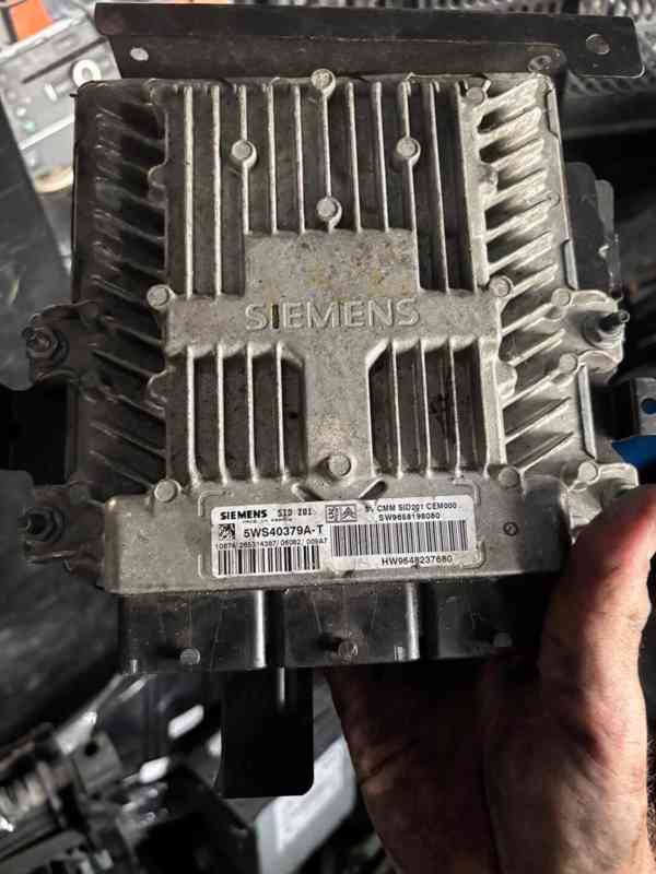 MERCEDES MODULY W221/GL-ML164/W212/W251 INFO V TEXTU - foto 51
