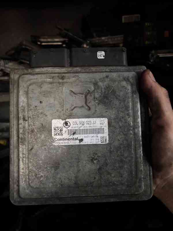 MERCEDES MODULY W221/GL-ML164/W212/W251 INFO V TEXTU - foto 40