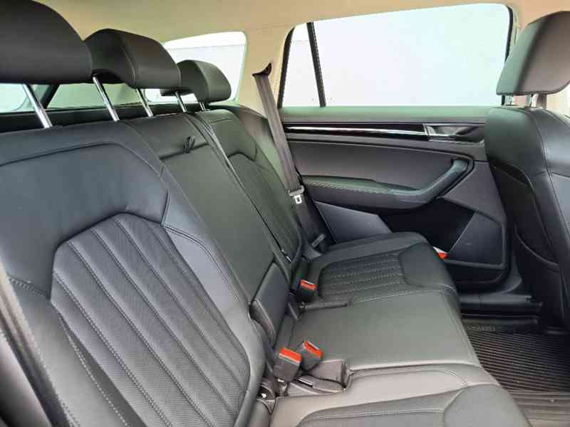 ŠKODA Kodiaq 2,0TDI Laurin a Klement 4X4 1 maj DPH - foto 15