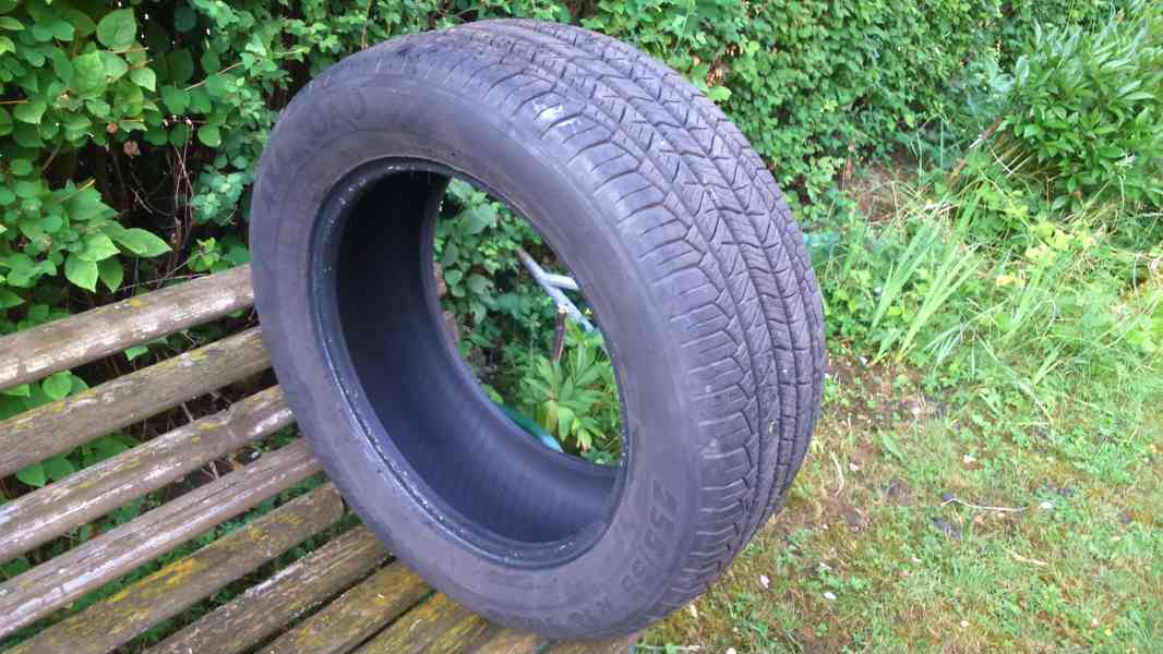 Prodám letní pneu 255/55 R18 - foto 3