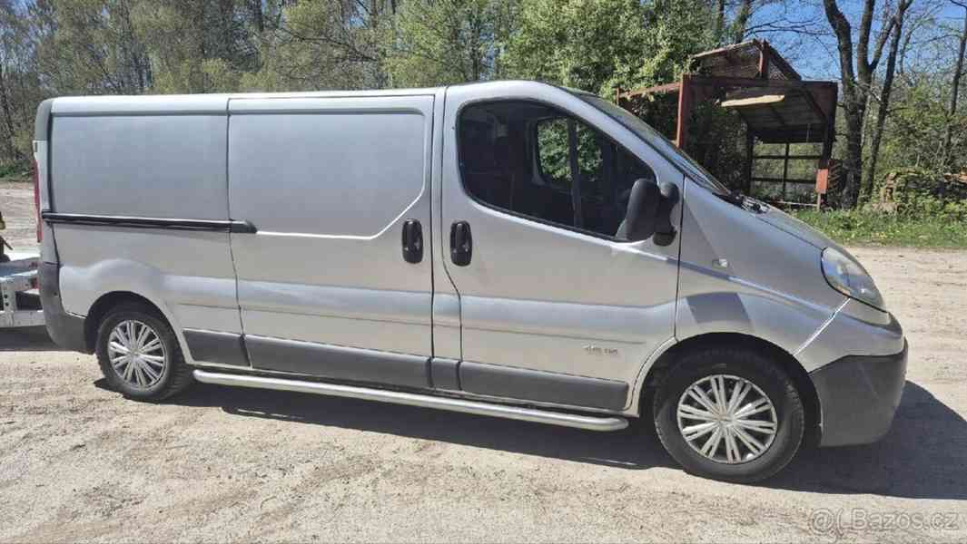 Renault Trafic 2,0   long - foto 2