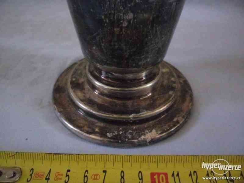 Kovový velký pohár s víkem - foto 4