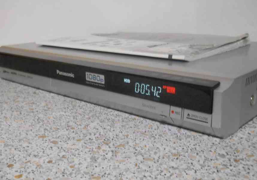 DVD rekordér Panasonic DMR-EH57 - foto 4