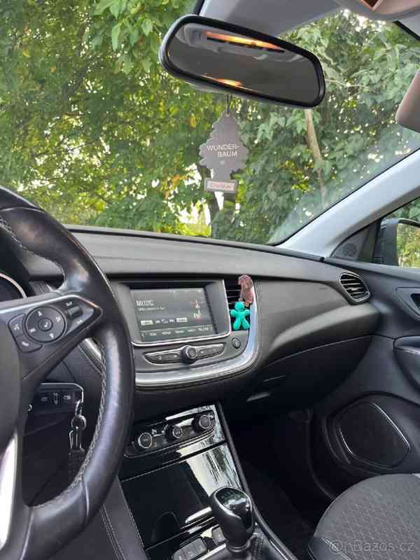 Opel Grandland 1,2   96kW, TOP stav,1.majitel - foto 5