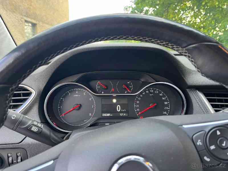 Opel Grandland 1,2   96kW, TOP stav,1.majitel - foto 15