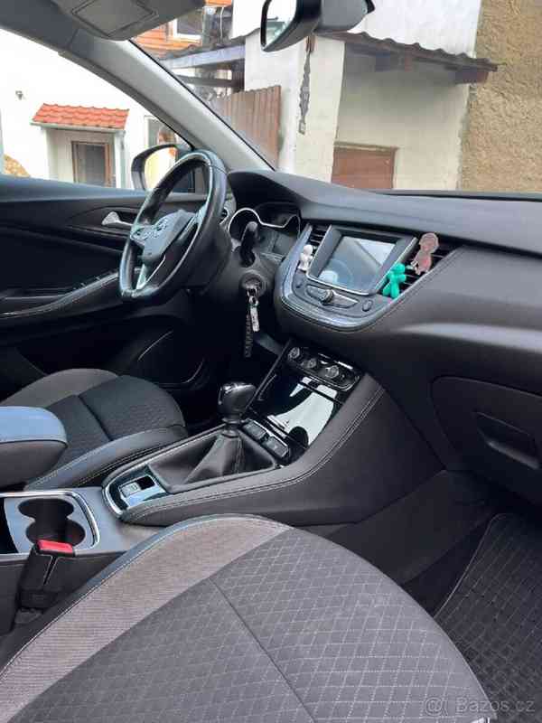 Opel Grandland 1,2   96kW, TOP stav,1.majitel - foto 8