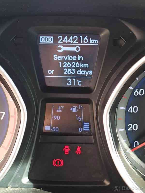 Hyundai i30 1,4   2015, benzínový motor - foto 9