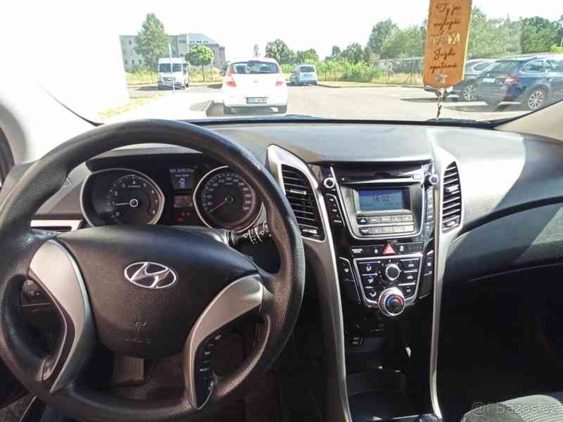 Hyundai i30 1,4   2015, benzínový motor - foto 8