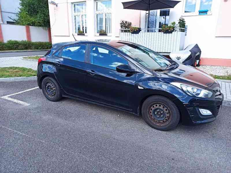 Hyundai i30 1,4   2015, benzínový motor - foto 5
