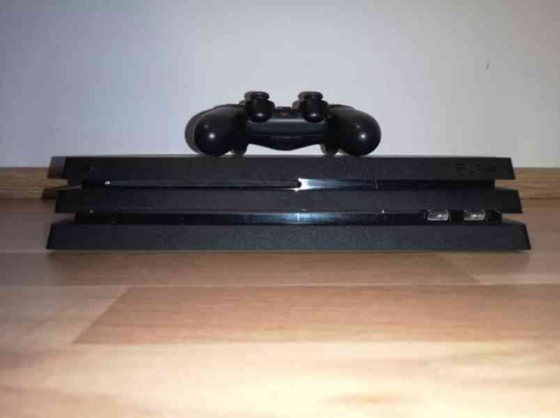 Playstation 4 PRO, super stav - foto 2