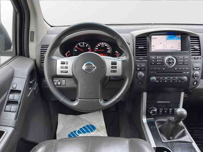 Nissan Pathfinder 2.5 dCi LE 140kw - foto 14