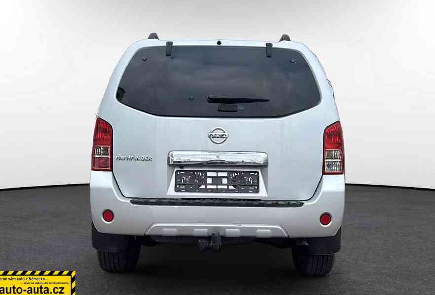 Nissan Pathfinder 2.5 dCi LE 140kw - foto 18