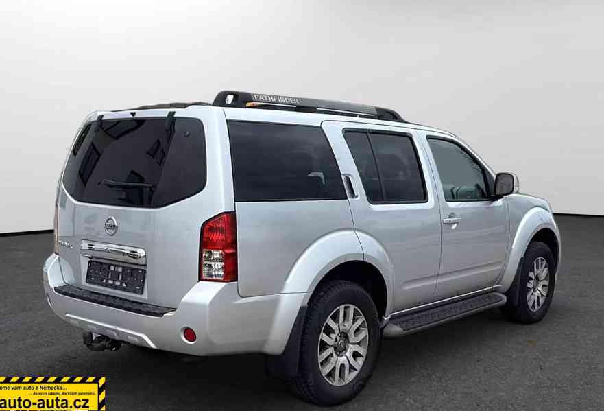 Nissan Pathfinder 2.5 dCi LE 140kw - foto 23
