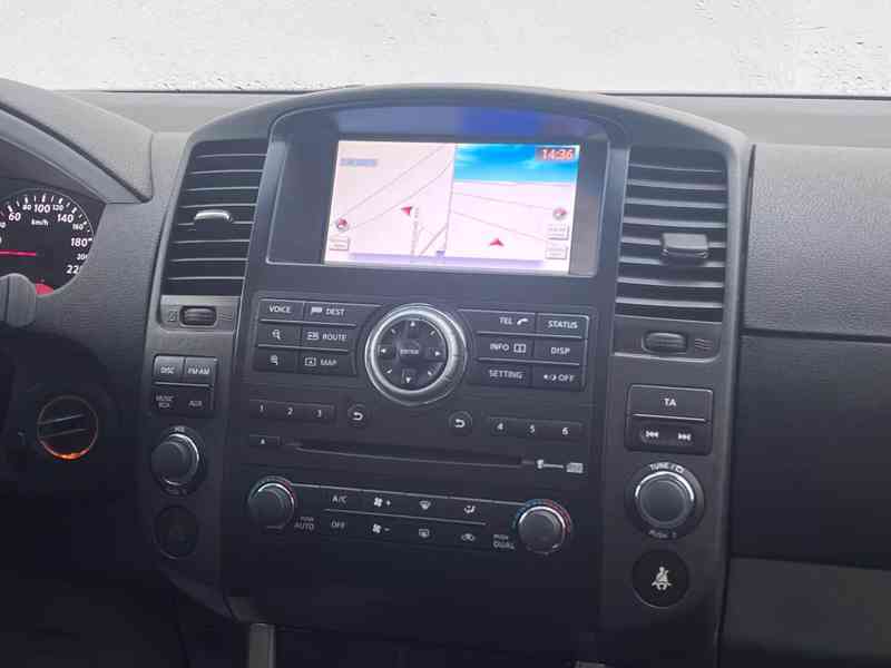 Nissan Pathfinder 2.5 dCi LE 140kw - foto 3